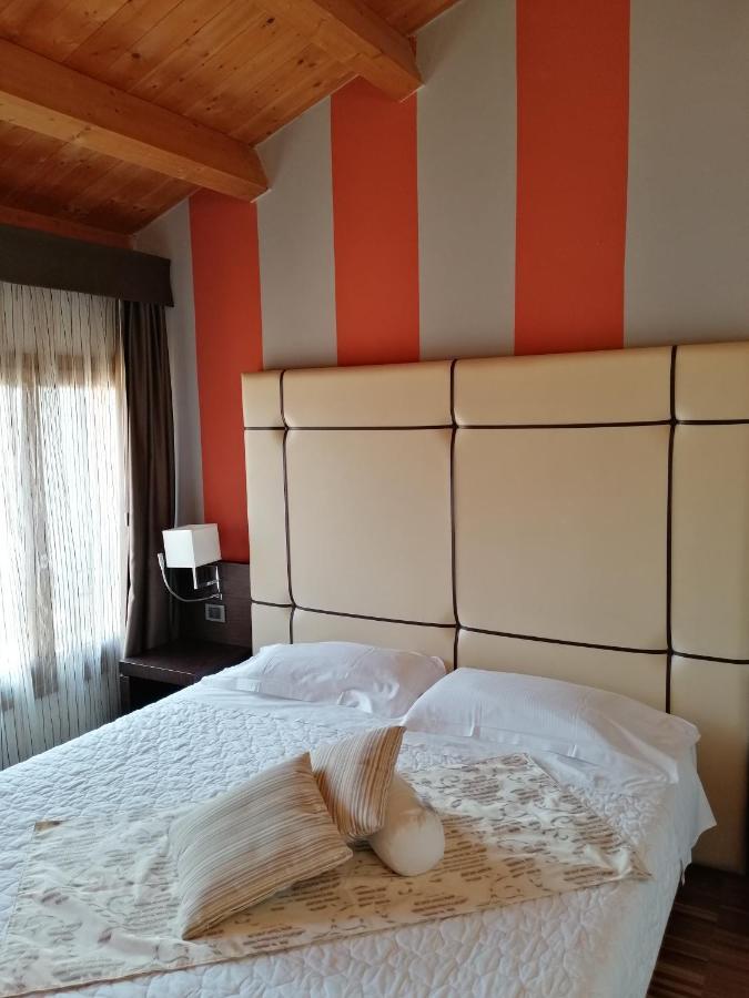 Albergo Minuetto Adria Zewnętrze zdjęcie